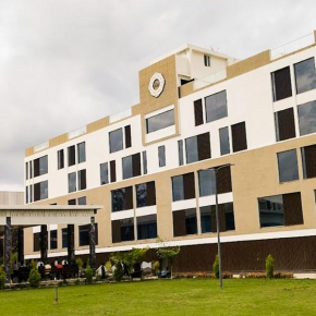 VRR Astoria Hotel & Convention Center
